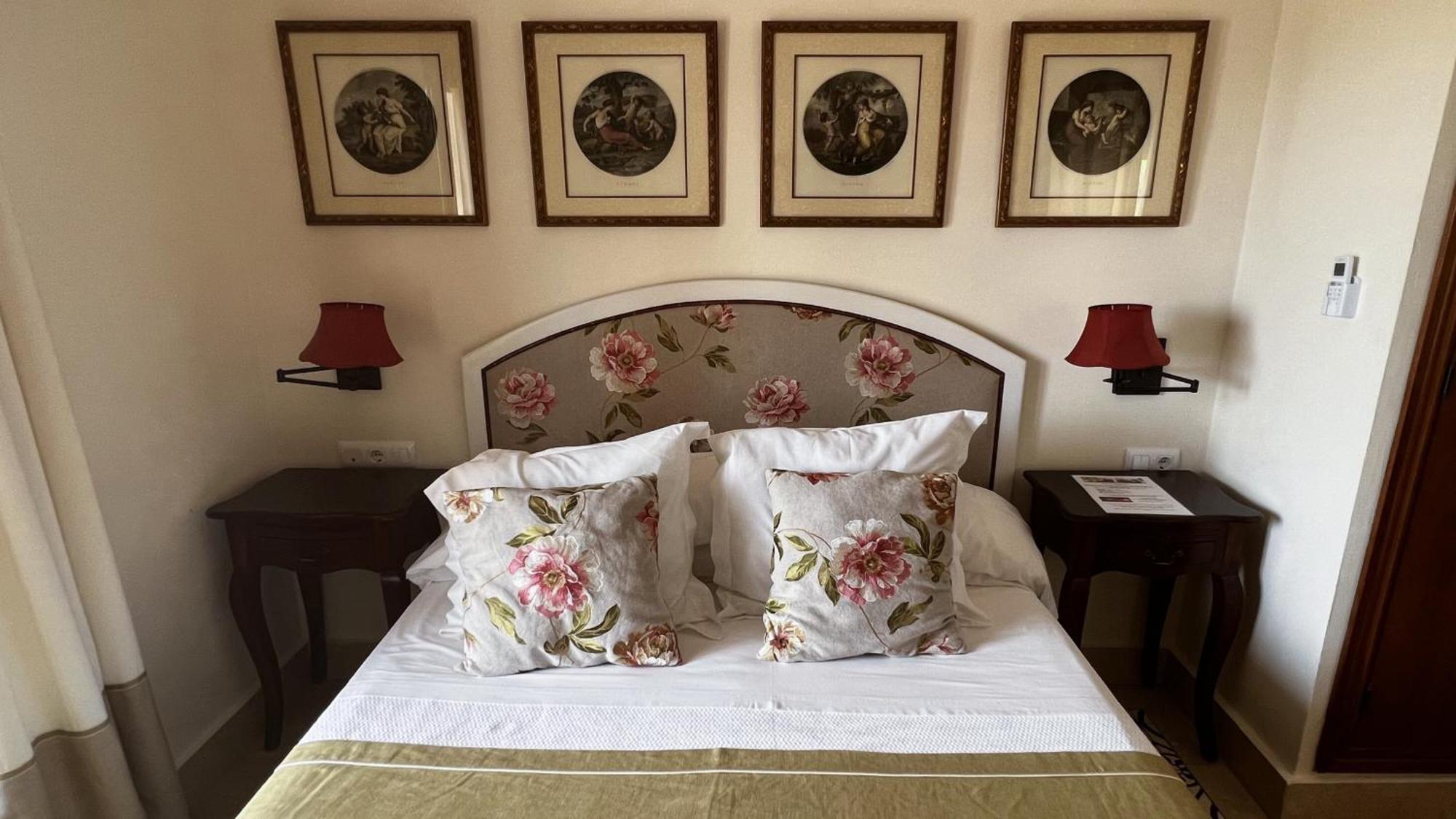 Hotel Sindhura Vejer de la Frontera Ngoại thất bức ảnh